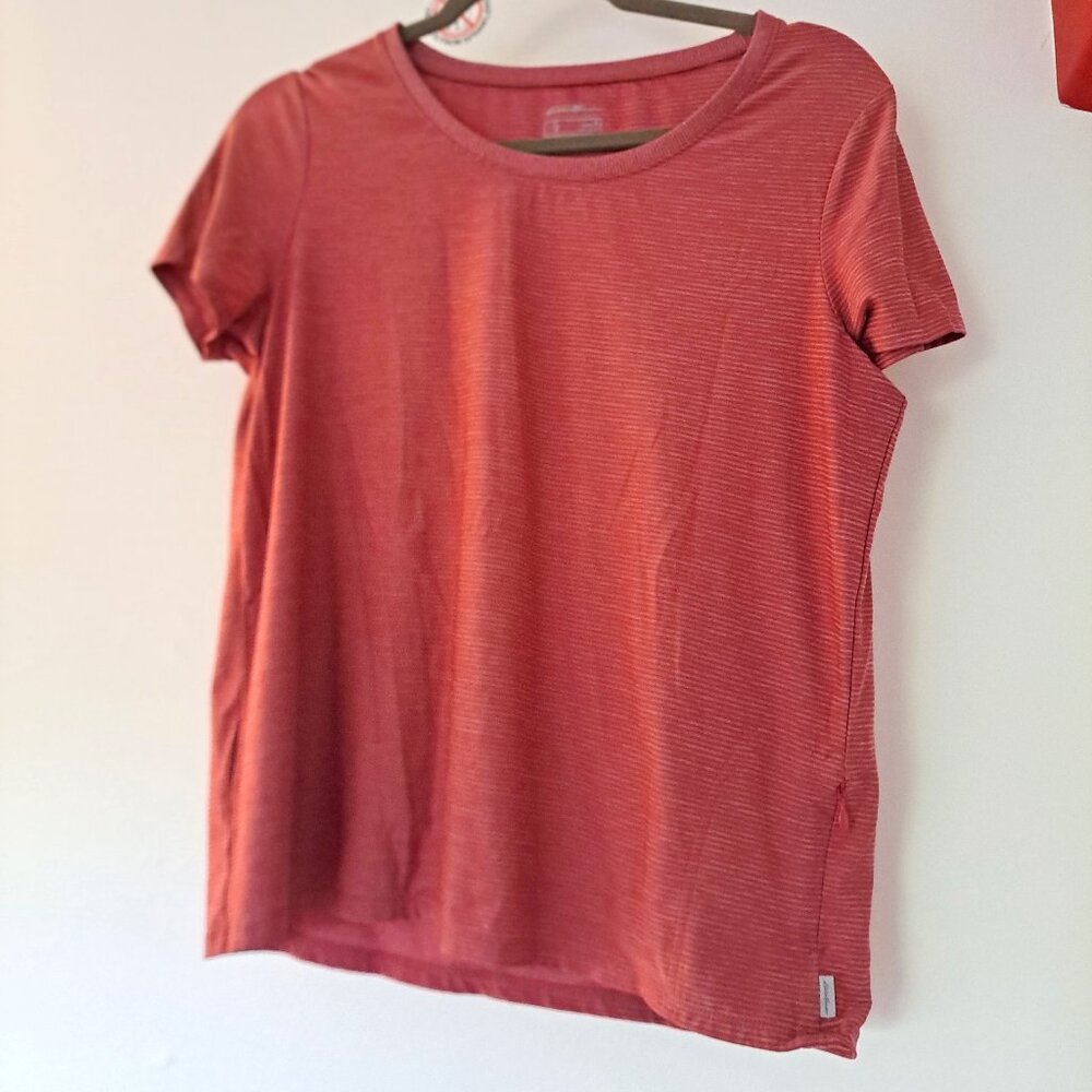 Short-Sleeve Crewneck with side pocket